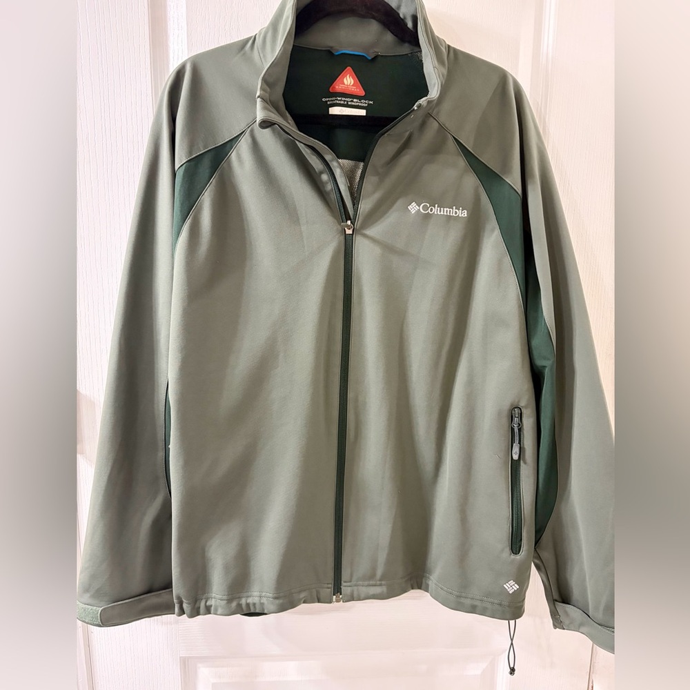 Columbia Men's Olive Performance Jacket